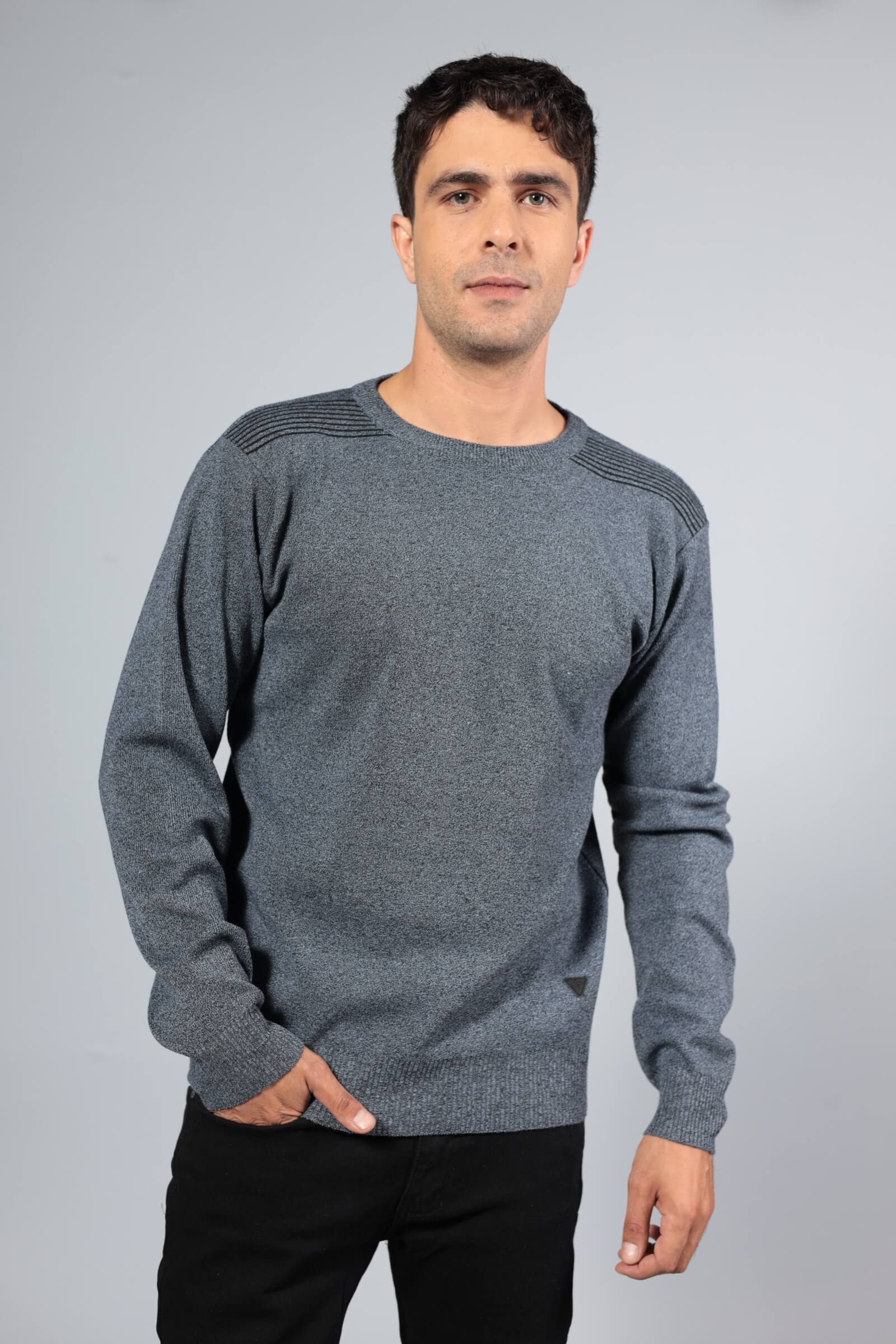 סריג פסים בכתף אפור בהיר