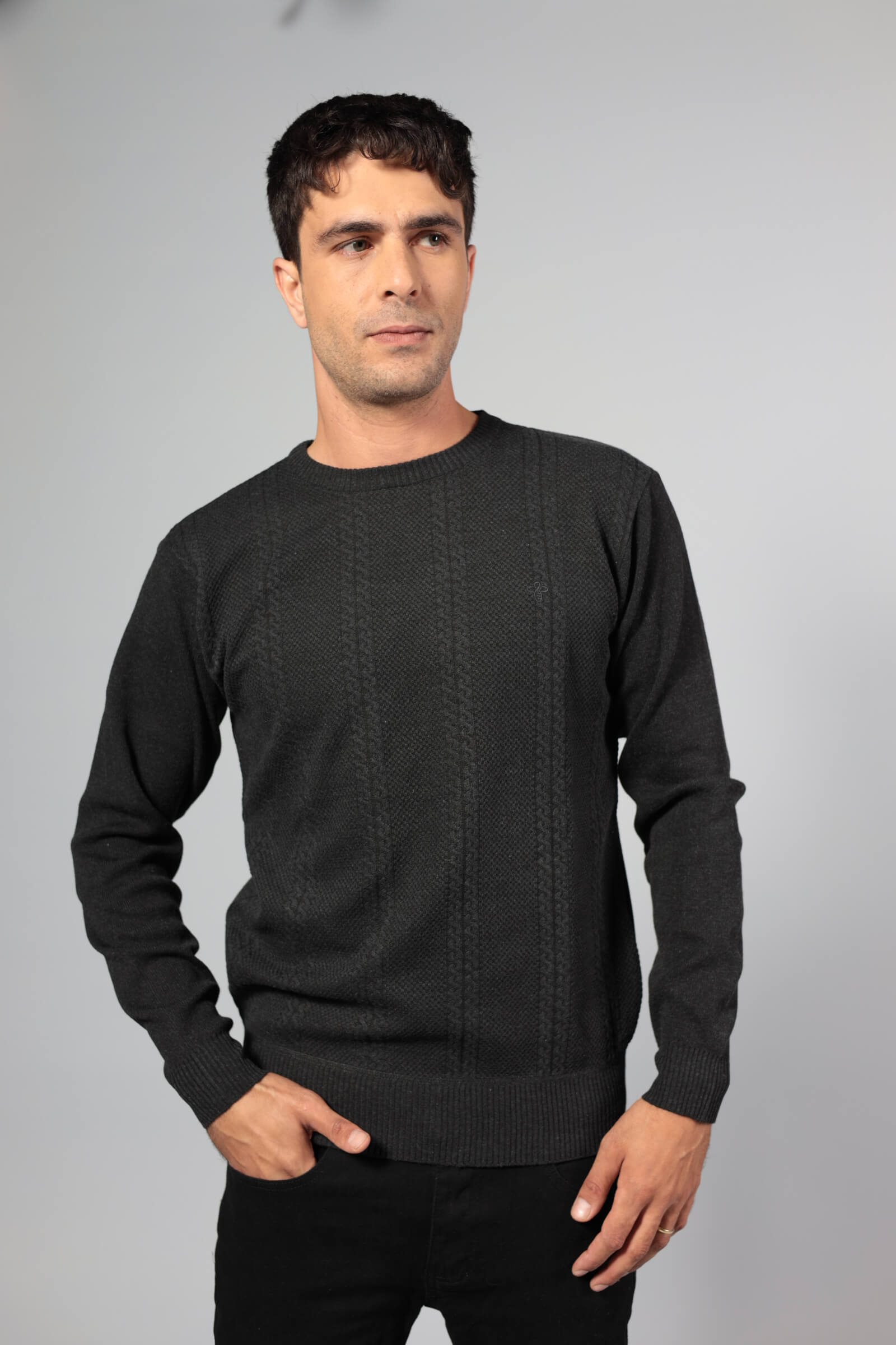 סריג צמות שחור