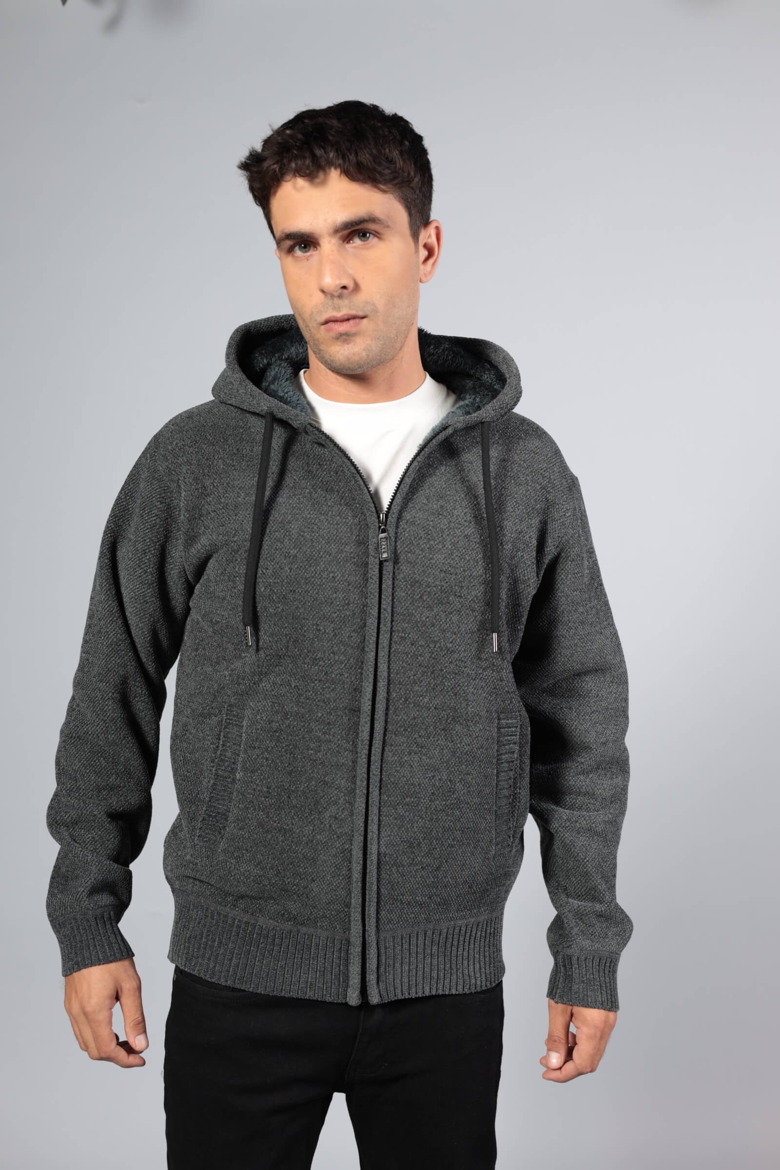 סריג פרווה קפוצ'ון אפור