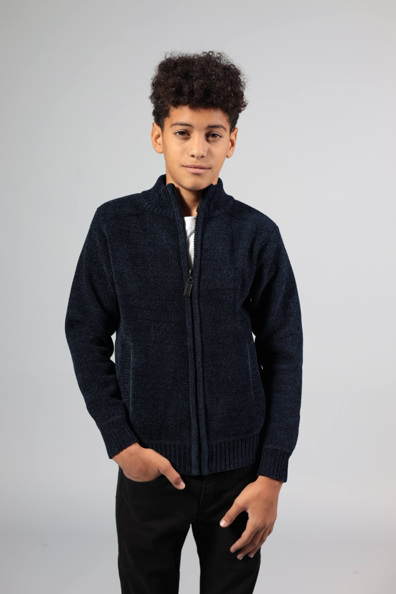 סריג פרווה צווארון כחול