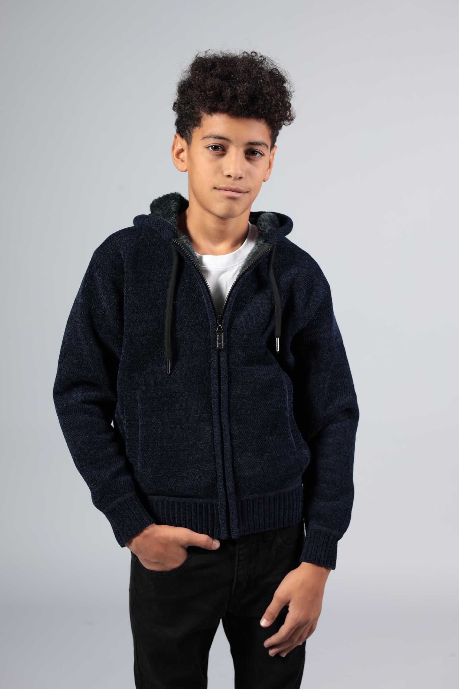 סריג פרווה קפוצ'ון כחול